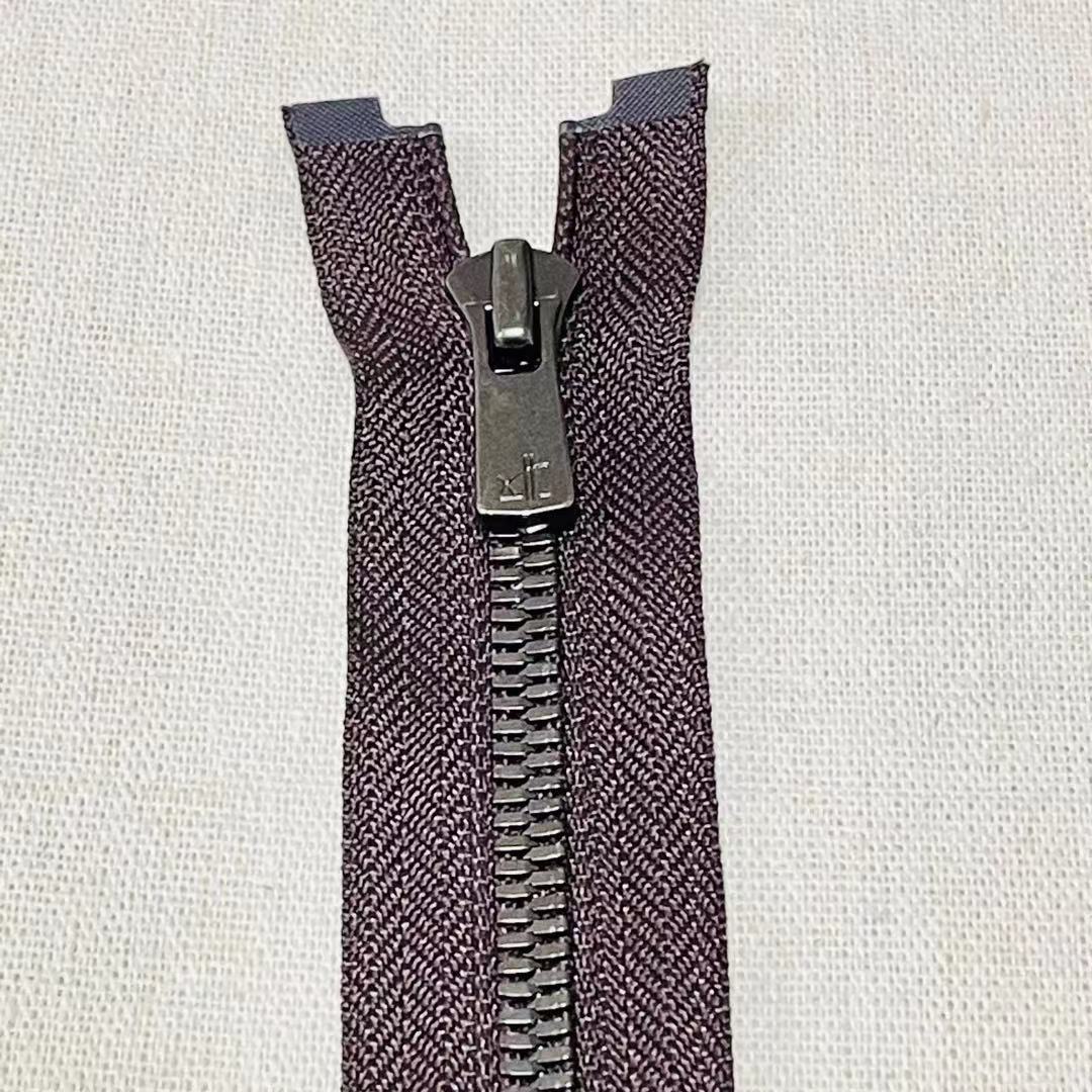 YKK高端拉鏈EXCELLA系列，5號金屬雙開右插玉米牙煙槍色